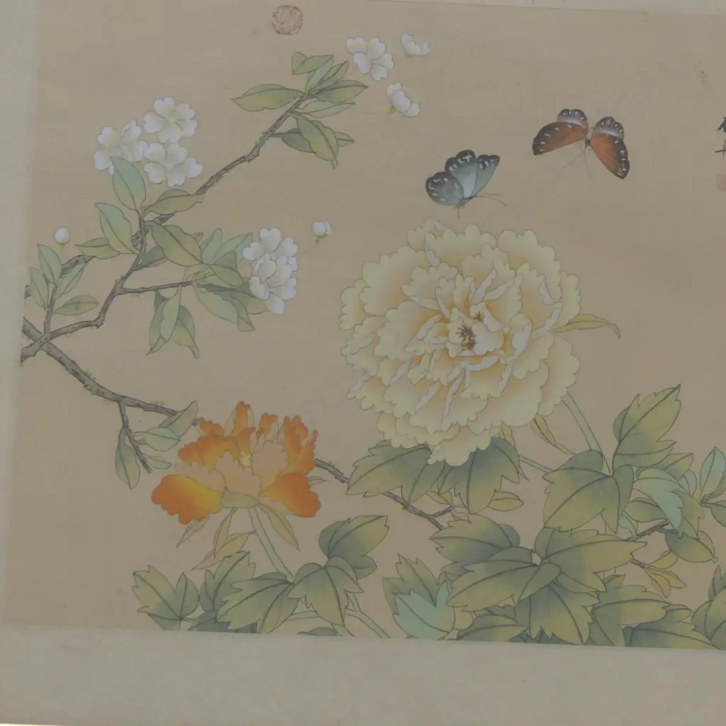 4 ORIENTAL FLORAL ARTWORKS ON SILK Image 1++
