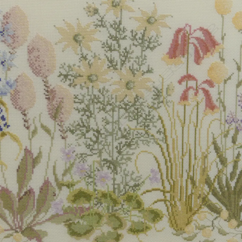 FRAMED FLORAL TAPESTRY H380 W570MM Image 1++