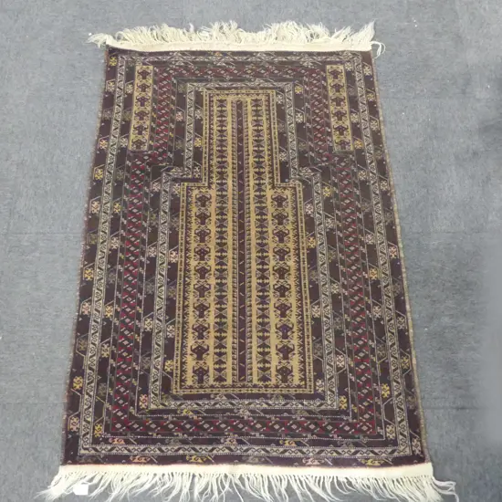 HAND KNOTTED ALL WOOL PRAYER RUG 1390x970mm