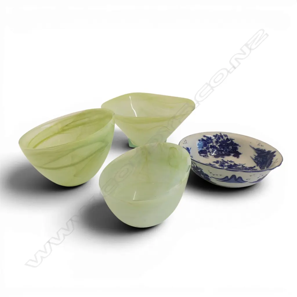 3 GREEN GLASS BOWLS H.150mm + ORIENTAL B/W CERAMIC BOWL 245mm dia Image 1++