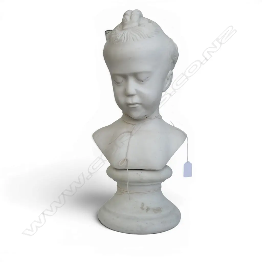 MARBLE BUST OF A CHILD H.450mm Image 1++