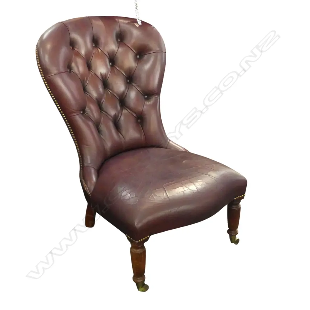 VICTORIAN STYLE CHAIR Image 1++