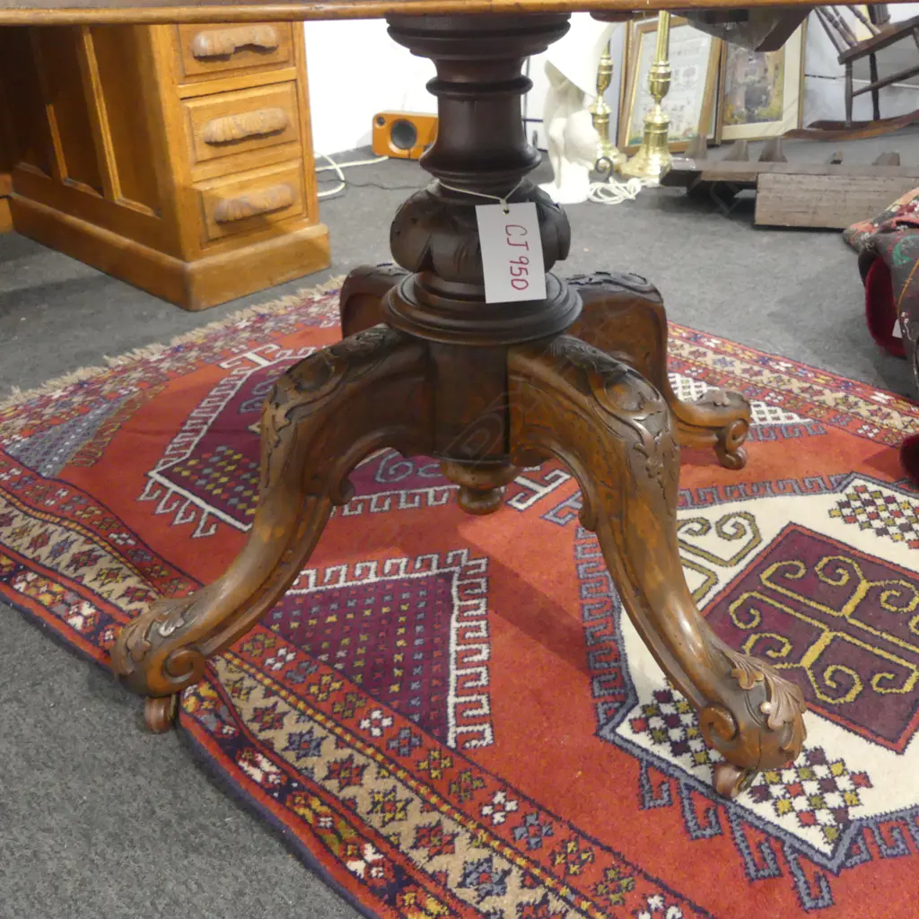 VICTORIAN WALNUT LOO TABLE Image 1++