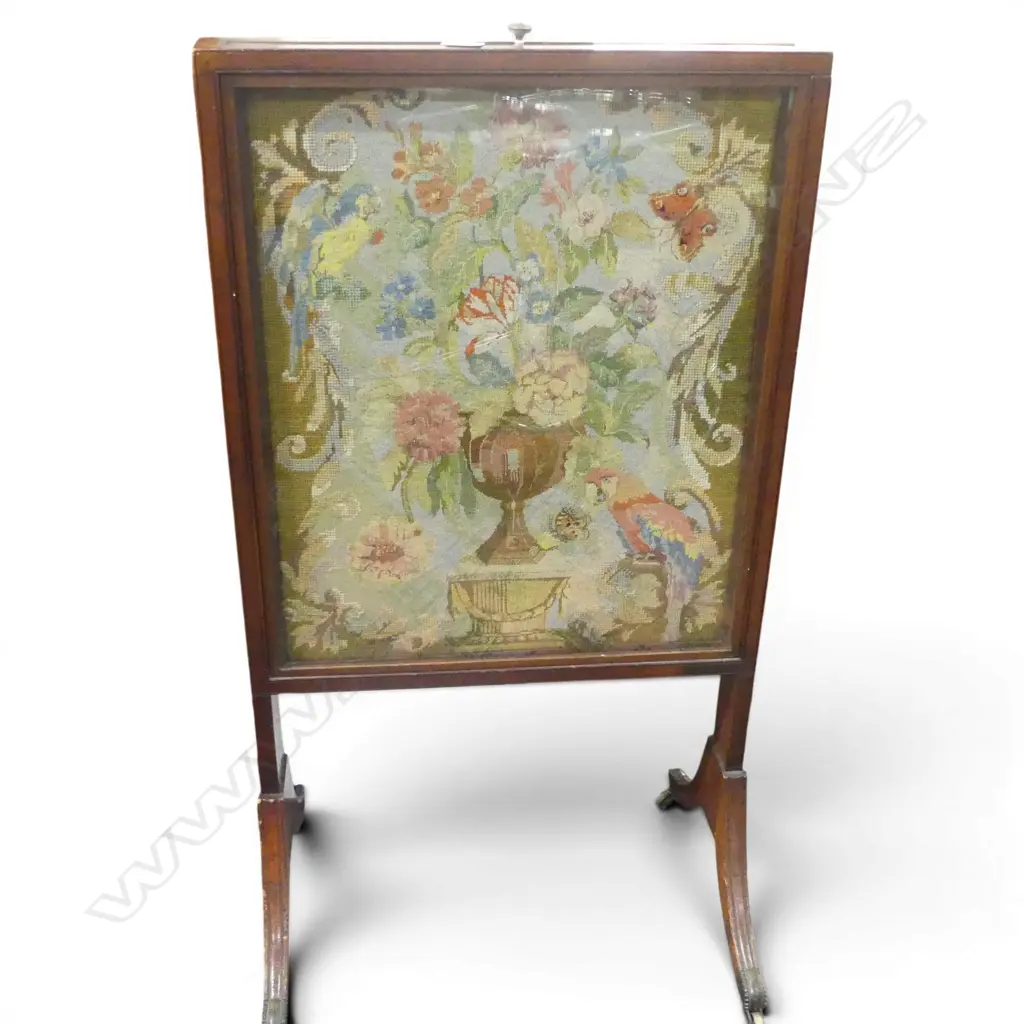 DOUBLE SIDED EXPANDING FIRESCREEN, MAHOGANY FRAME 555x410x1030mm Image 1++