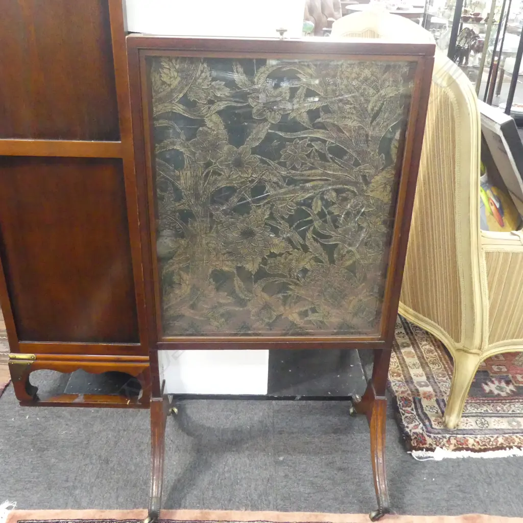 DOUBLE SIDED EXPANDING FIRESCREEN, MAHOGANY FRAME 555x410x1030mm Image 1++