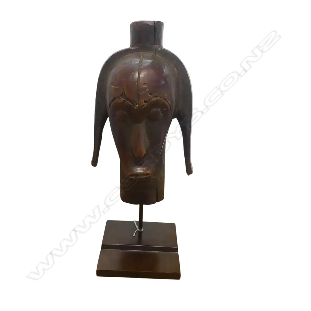 Wooden Fang reliquary guardian bust (Nlô-Byeri – Gabon, Image 1++