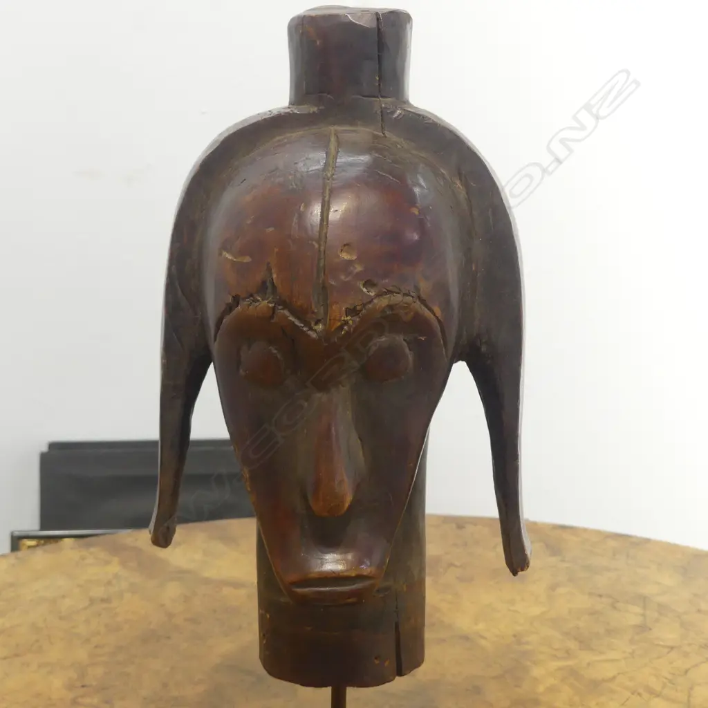Wooden Fang reliquary guardian bust (Nlô-Byeri – Gabon, Image 1++