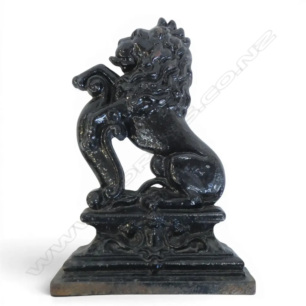 BLACK PAINTED CAST IRON LION H.360mm Image 1++