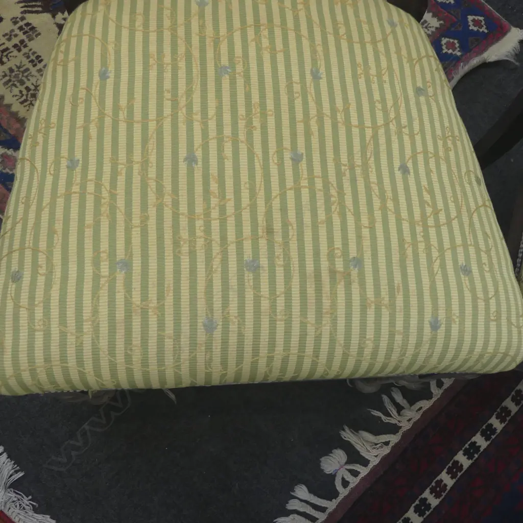 2 VICTORIAN DINING CHAIRS Image 1++