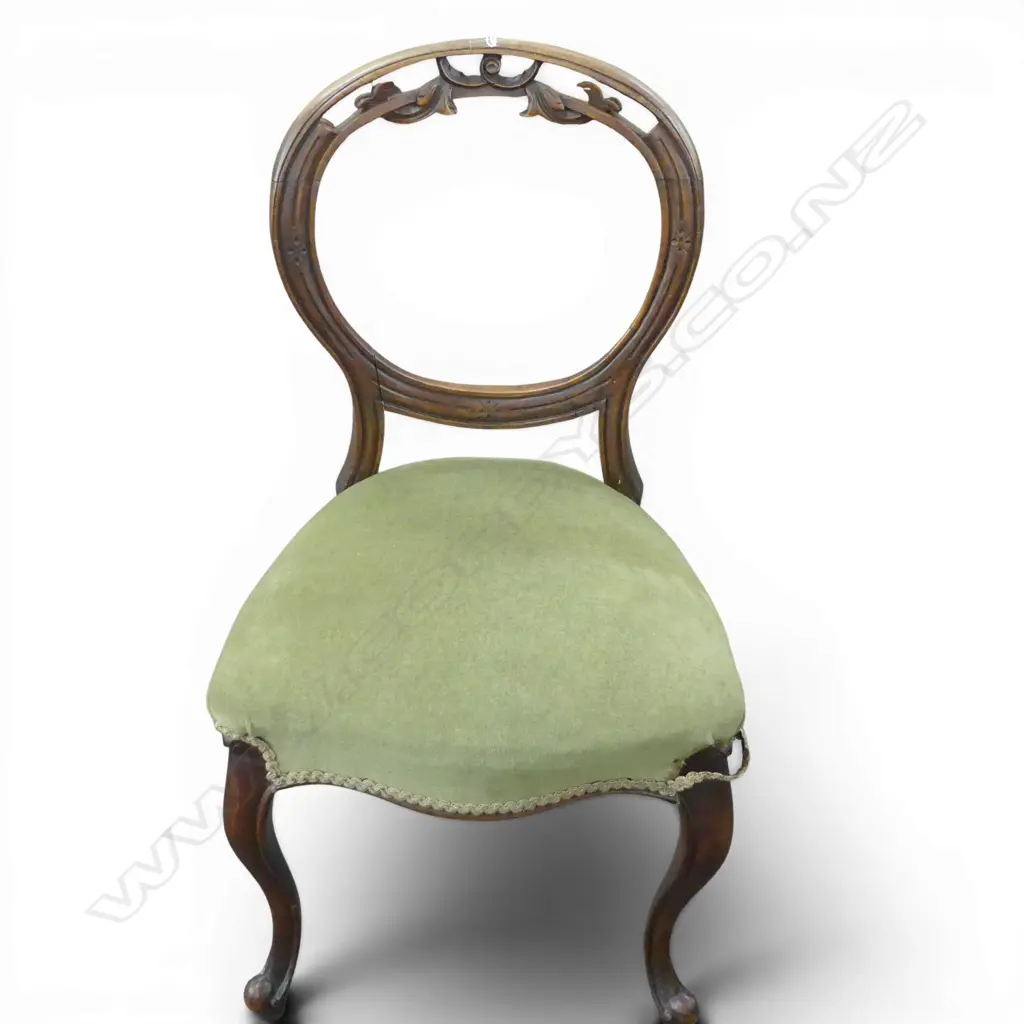 VICTORIAN MAHOGANY BALLOON BACK CHAIR Image 1++