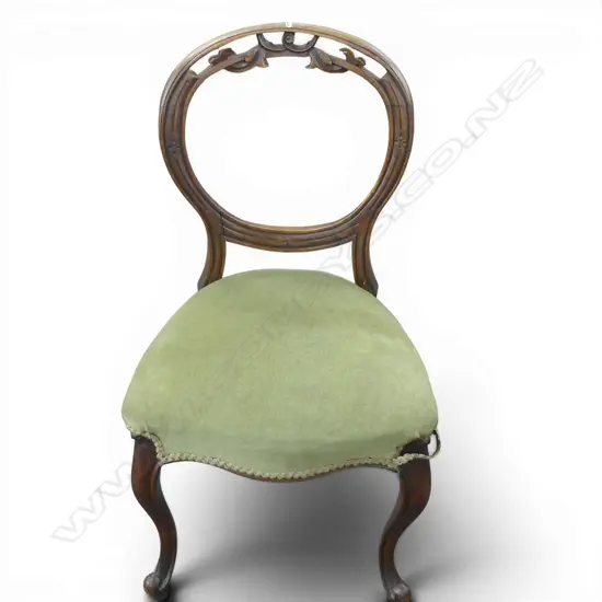 VICTORIAN MAHOGANY BALLOON BACK CHAIR