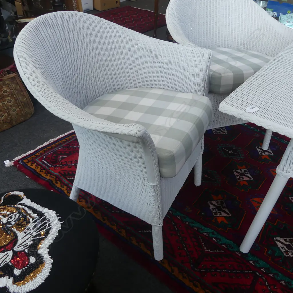 WHITE LLOYD LOOM TABLE AND TWO ARMCHAIRS with cushions 1000x1000x720mm Image 1++