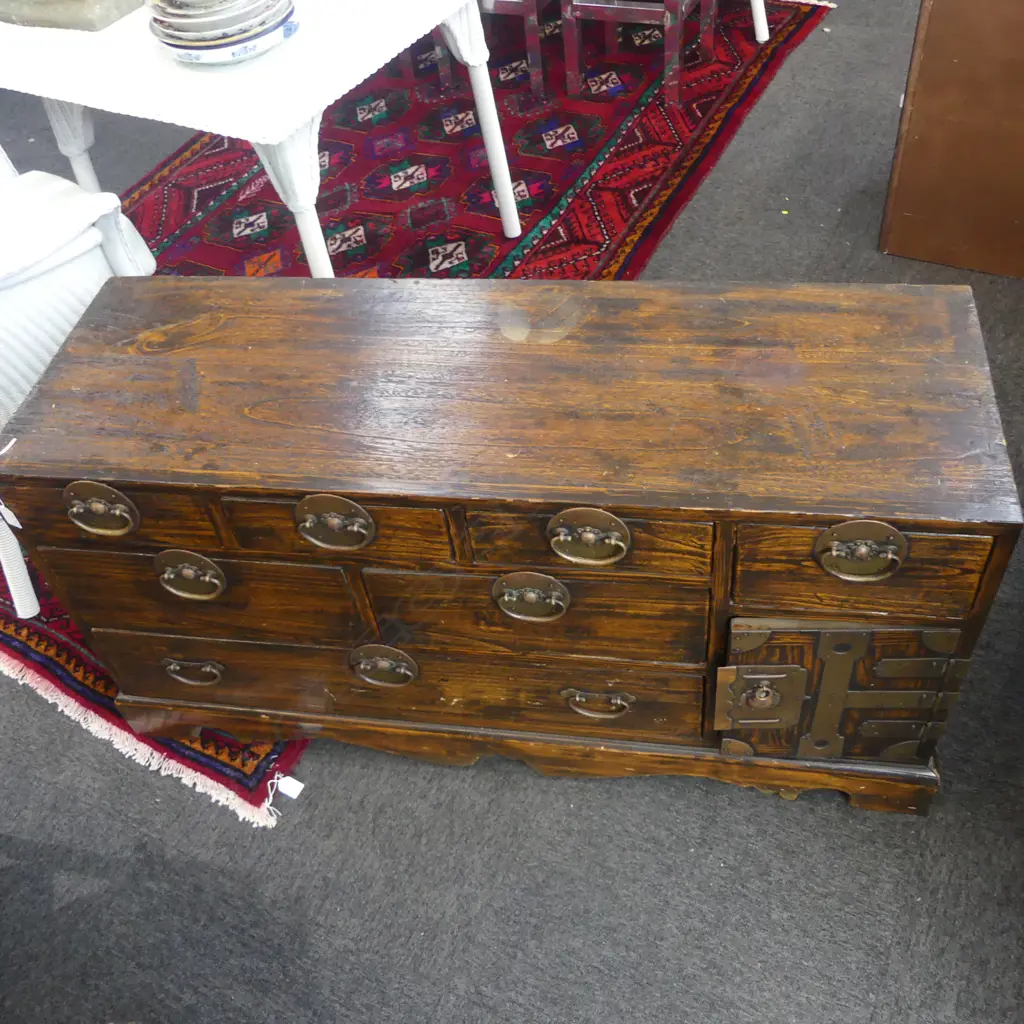 ORIENTAL CHEST 1200x410x595mm Image 1++