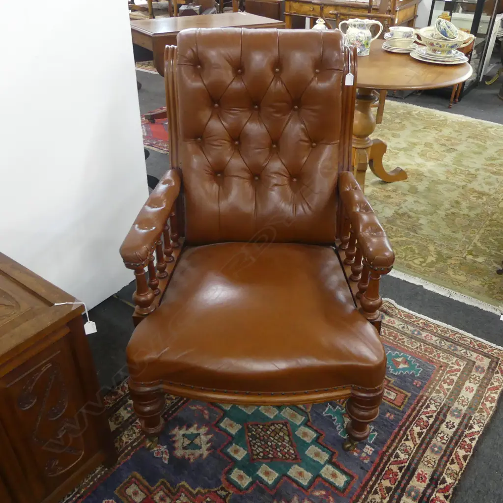 UPHOLSTERED CHAIR H.1000mm Image 1++