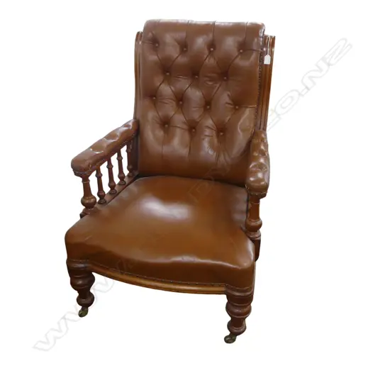UPHOLSTERED CHAIR H.1000mm