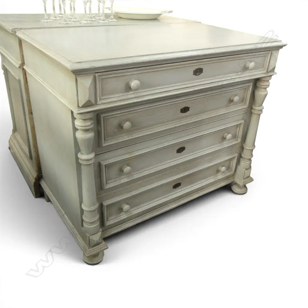 BLUE PAINTED CHEST OF DRAWERS 1030x590x860mm Image 1++