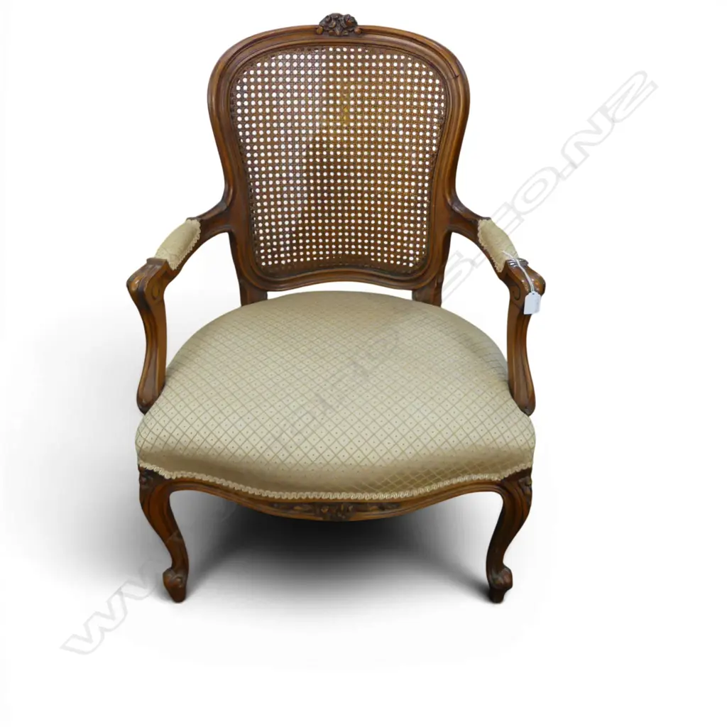 FRENCH STYLE ARMCHAIR Image 1++