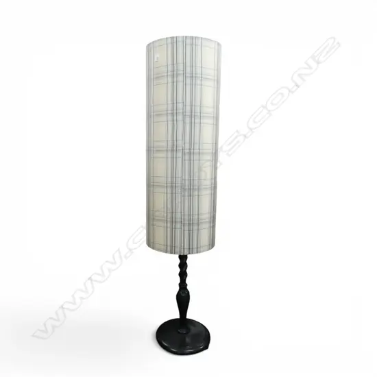 STANDARD LAMP w. TALL SHADE H.1740mm