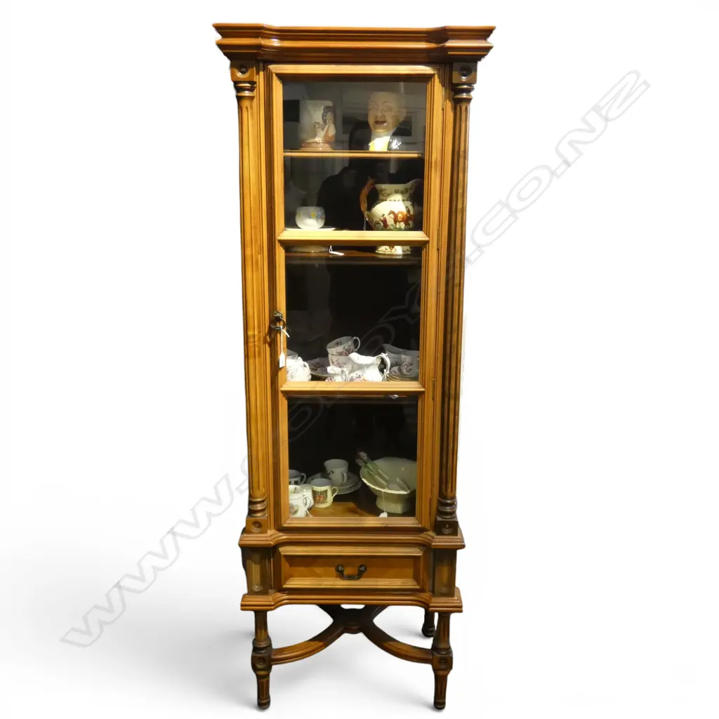 DISPLAY CABINET 640x450x1865mm Image 1++