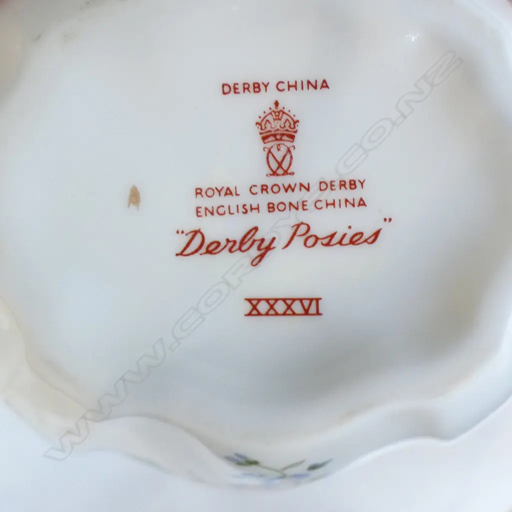 ASST. ROYAL CROWN DERBY 'DERBY POSIES' TEA CHINA Image 1++