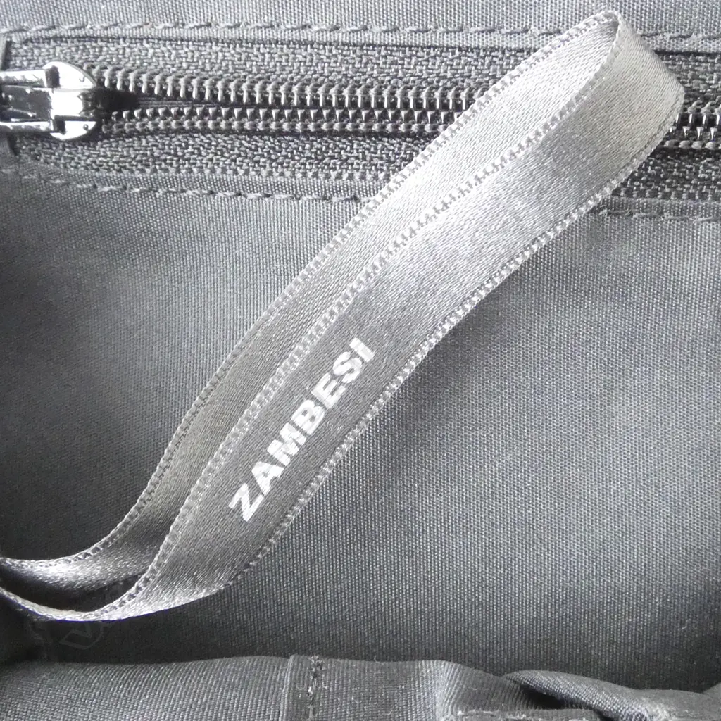 ZAMBESI RED LEATHER HAND BAG - MADE IN NZ 230x230mm Image 1++