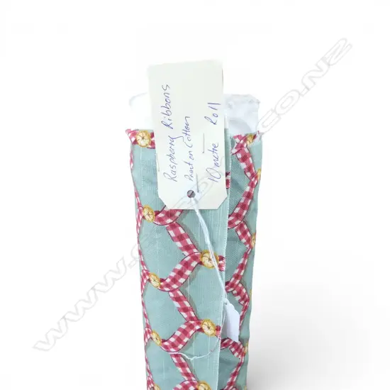 FABRIC BOLT; RASPBERRY RIBBONS, PRINT ON COTTON, 10M
