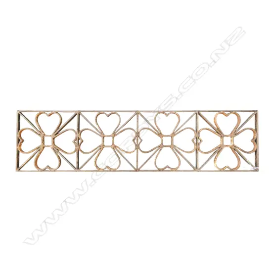 WROUGHT IRON GRATE H.1050mm