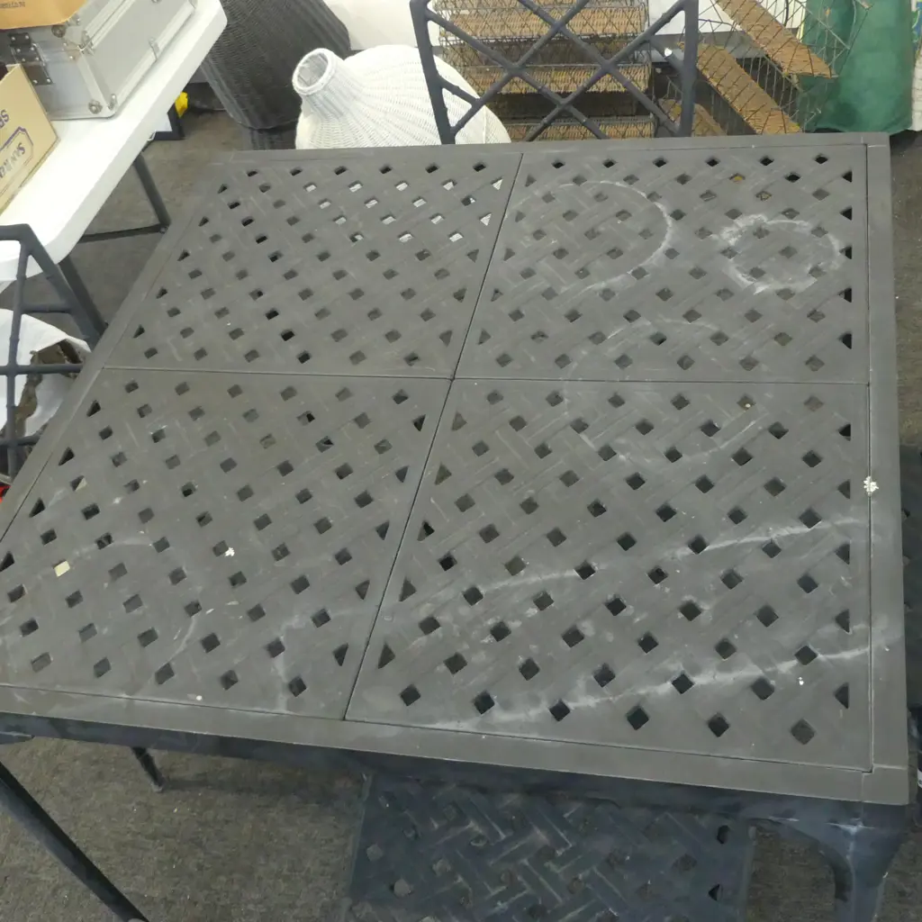 BLACK METAL PATIO TABLE 890x890mm & 4 CHAIRS Image 1++