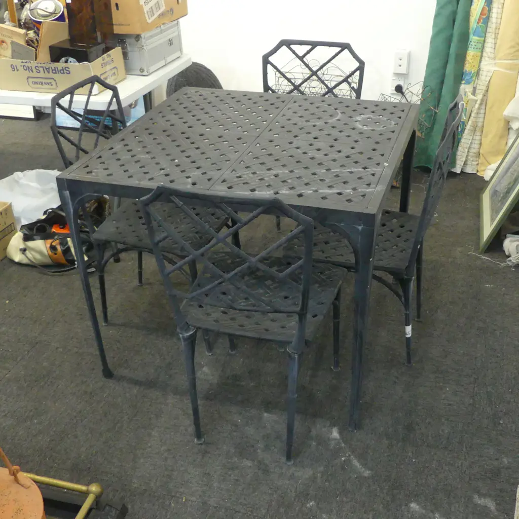 BLACK METAL PATIO TABLE 890x890mm & 4 CHAIRS Image 1++