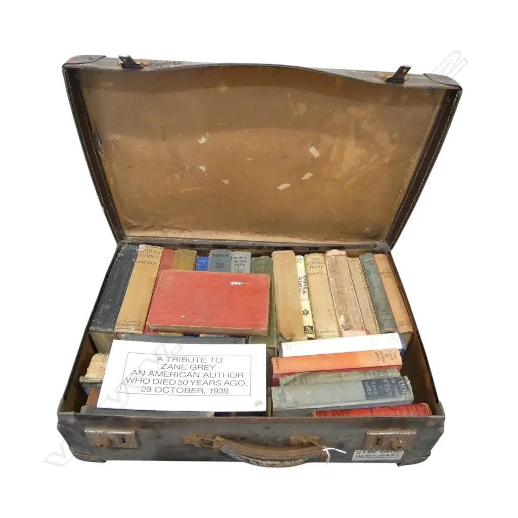 OLD SUITCASE OF ZANE GREY NOVELS Image 1++