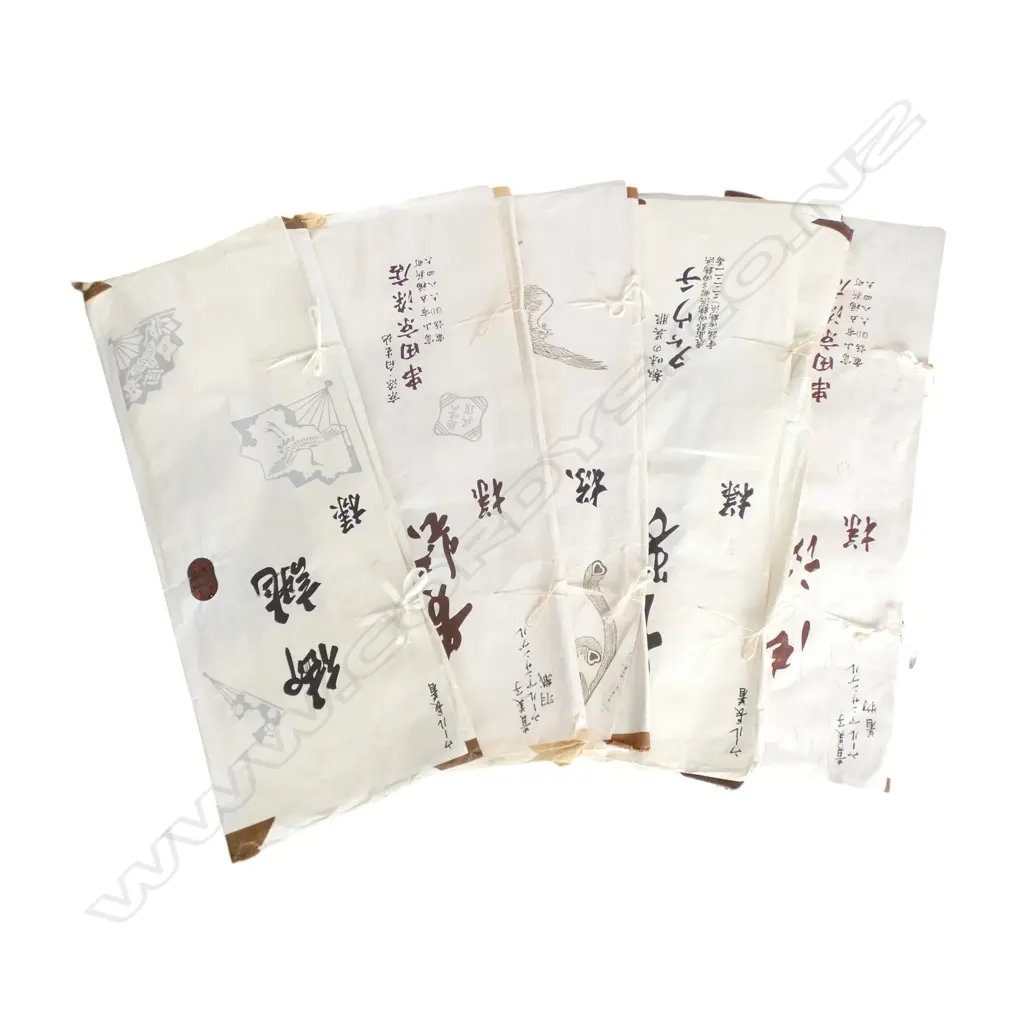 5 VARIOUS VINTAGE JAPANESE FINE KIMONO RICH COLOURS & FABRICS Image 1++