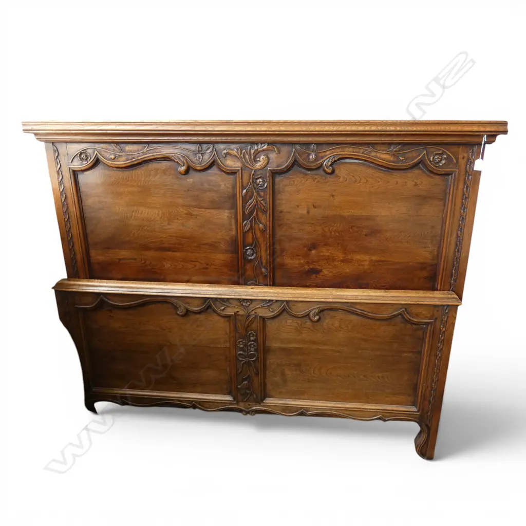 OAK CARVED BED FRAME W.1560mm Image 1++