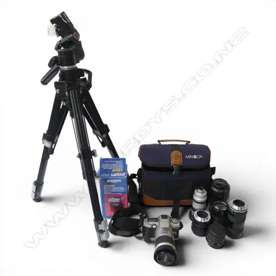 MINOLTA SLR CAMERA + LENSES + TRIPOD + FLASH + BAG 