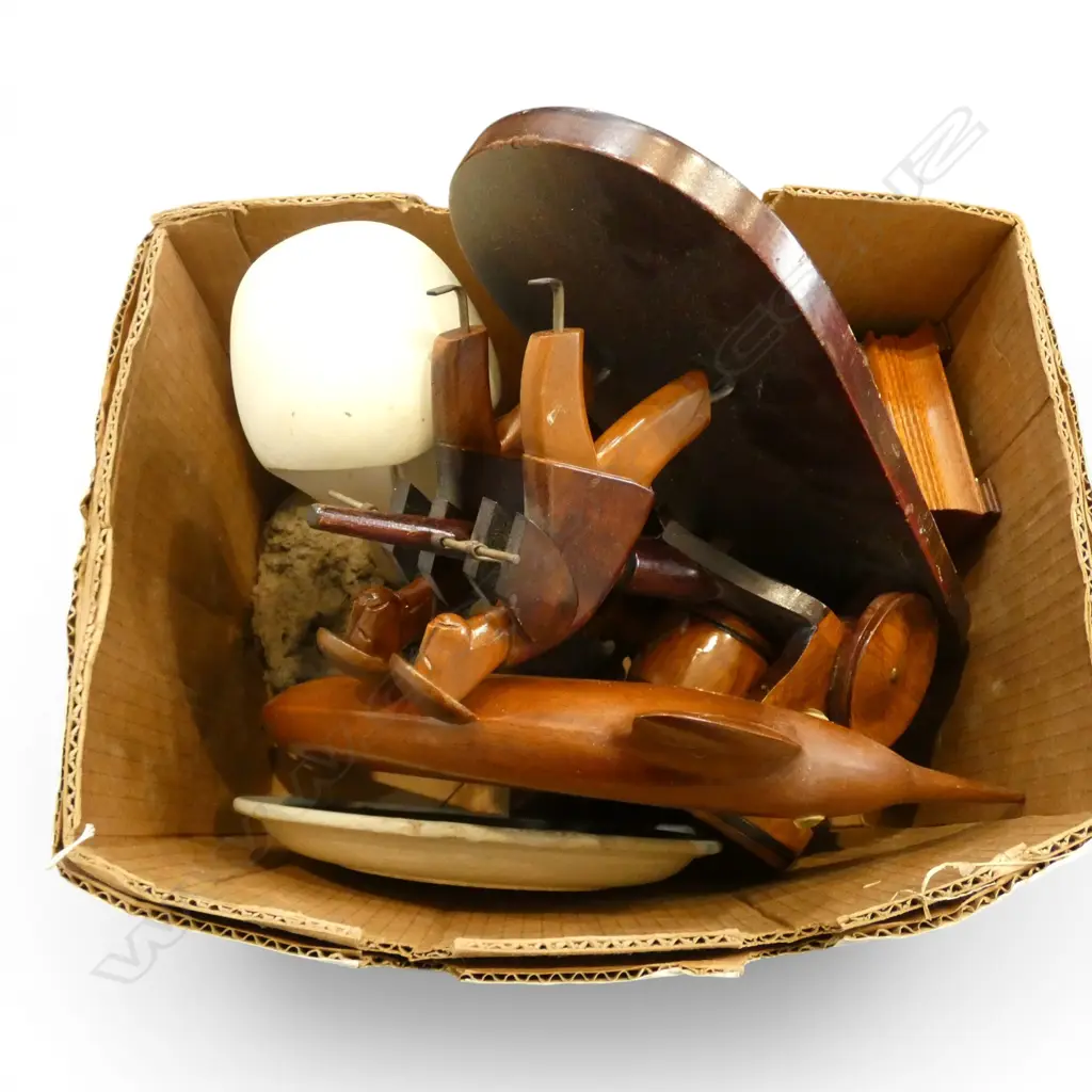 ASST. ITEMS; COPPER JUG ETC Image 1++