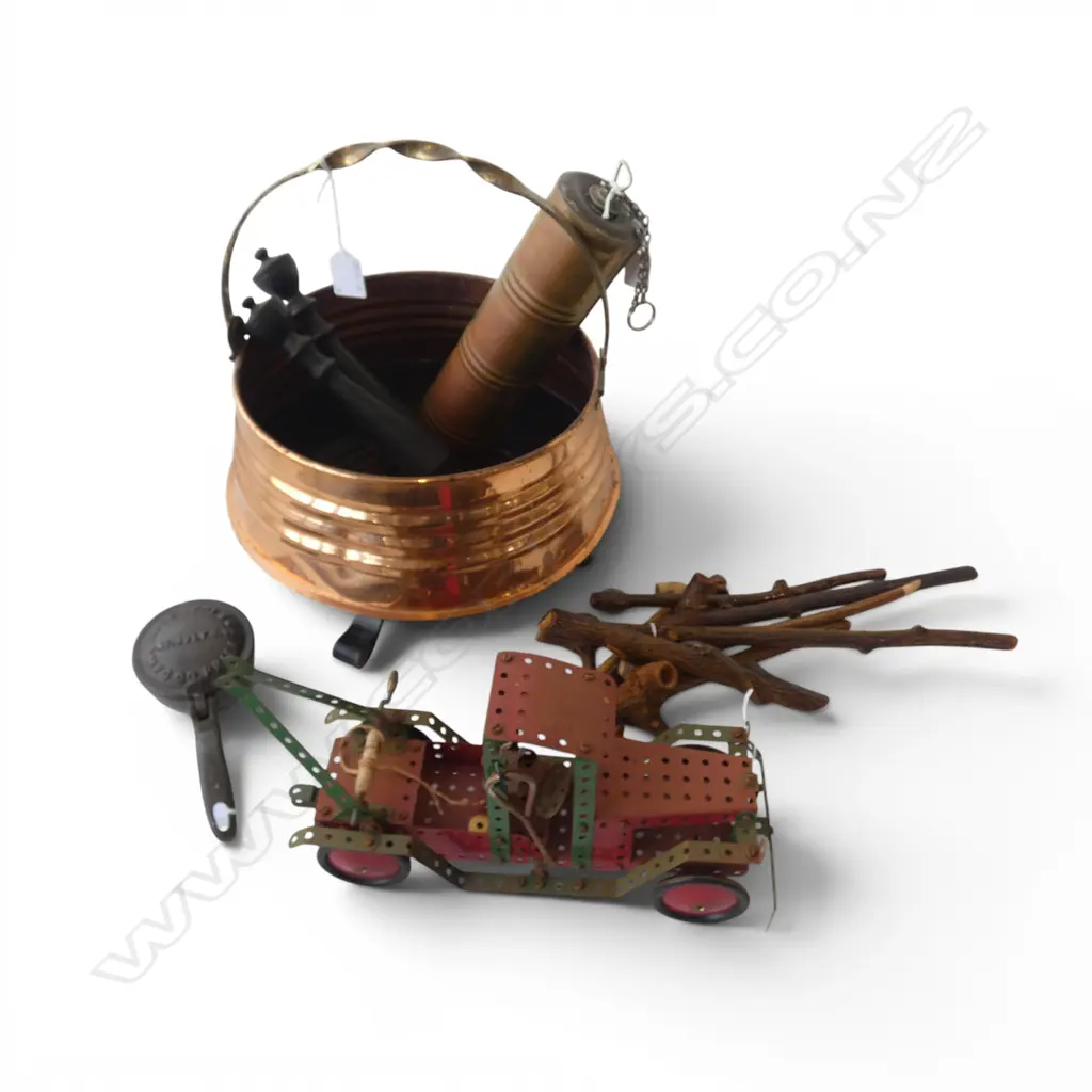 ASST VICTORIAN FIRE SIDE SET Image 1++
