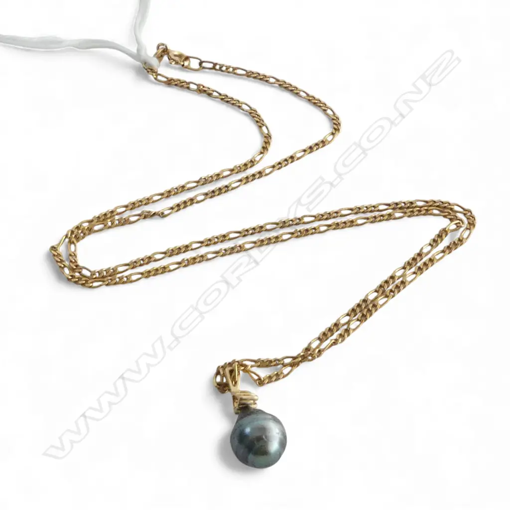 14CT BLACK PEARL PENDANT NECKLACE (9CT CHAIN L.500mm) 5.1gms Image 1++