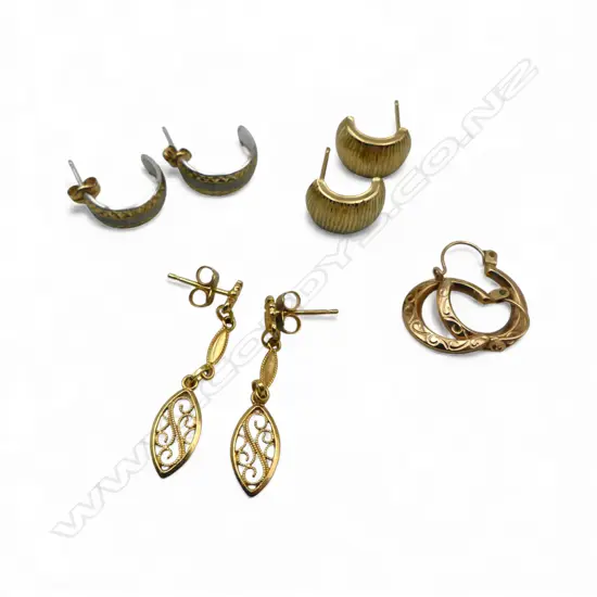 4 PRS 9CT EARRINGS, 1 w. NO BUTTERFLIES 4.6gms, 1 PR NOT MARKED