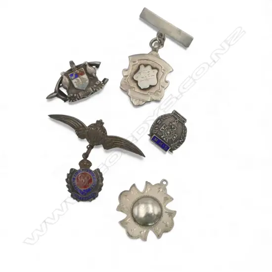 5 OLD N.Z. STG SILVER BROOCHES; M.H.S., ADVANC, RNZAF ROYAL ENGINEERS, etc