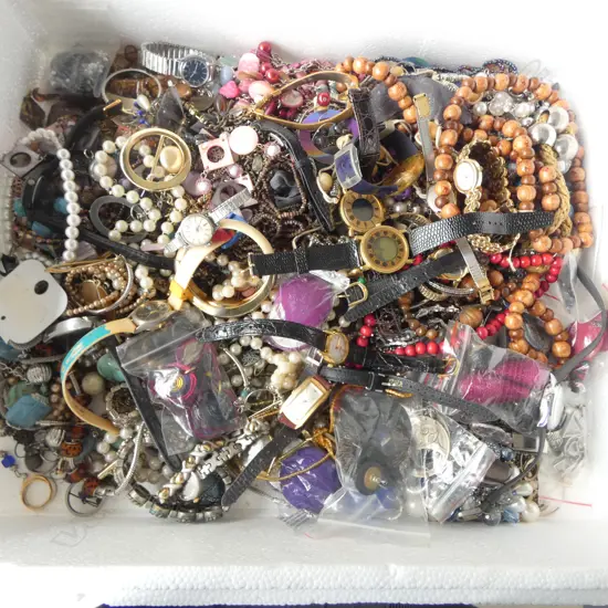 ASST. COSTUME JEWELLERY