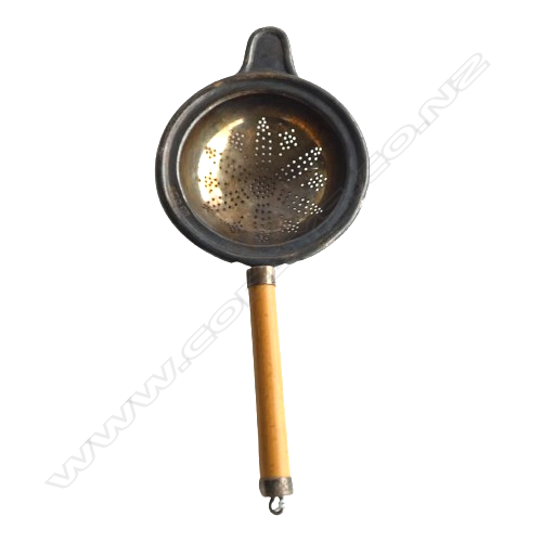 SILVER TEA STRAINER with pierced bowl & bamboo handle Sheffield 1907. 46gms total Image 1++