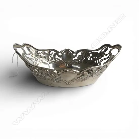 CONTINENTAL POSEN 800 SILVER ART NOUVEAU 2 HANDLED BASKET 250gms