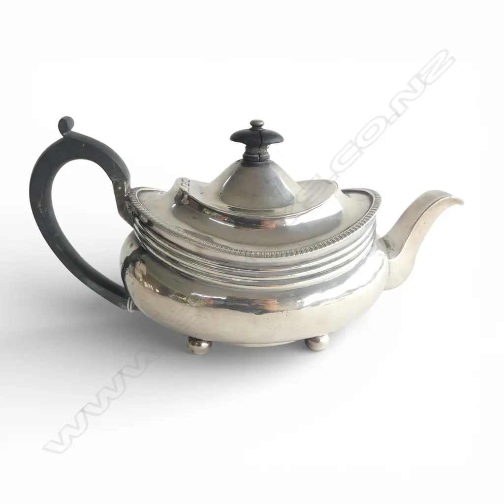 STG SILVER TEAPOT, LONDON 1813 482gms Image 1++