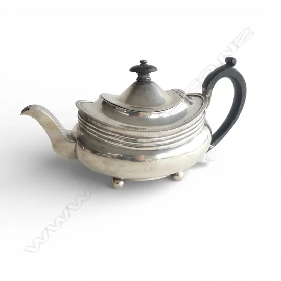 STG SILVER TEAPOT, LONDON 1813 482gms