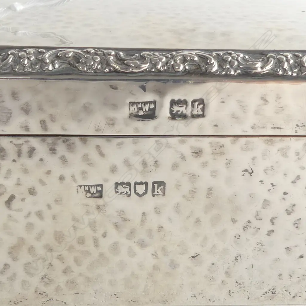 London 1905 SILVER HAMMER finished LGE SILVER JEWEL BOX blue silk lining W.205mm. 825gms.+ Hungarian pin cushions + egg Image 1++