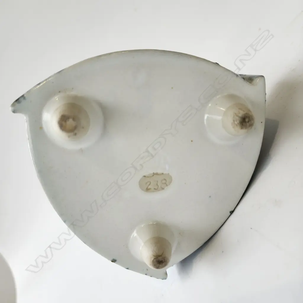 JAPANESE MODERNIST IKEBANA VASE FROM YAMASAN POTTERIES 1960’S Image 1++