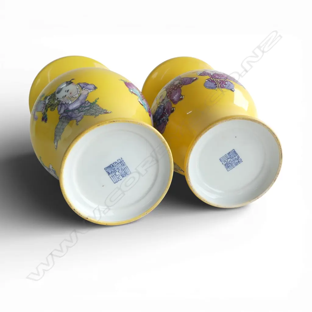 *RTV* PR LARGE CHINESE PORCELAIN BALUSTER VASES famille rose children w peaches on bright yellow ground. H.380mm Image 1++
