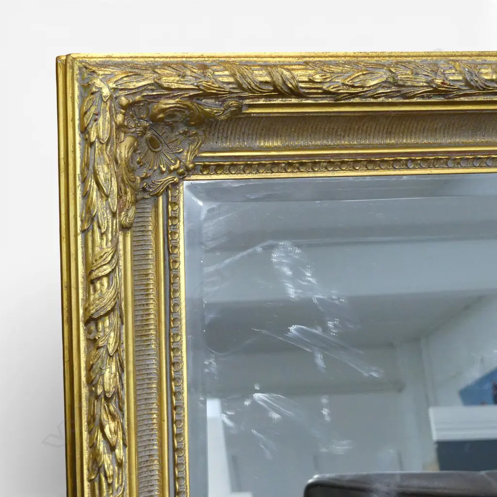 LG GILT FRAMED MIRROR 1120x1410mm Image 1++