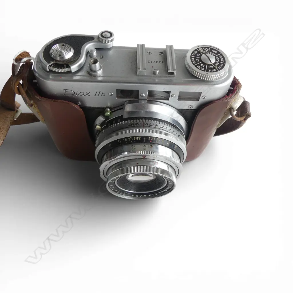 LEATHER CASED DIAX 11B VIN 35MM CAMERA Image 1++