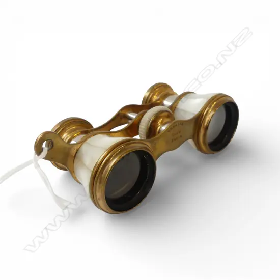 MOTHER of PEARL OPERA GLASSES (THEATRE iris PARIS)