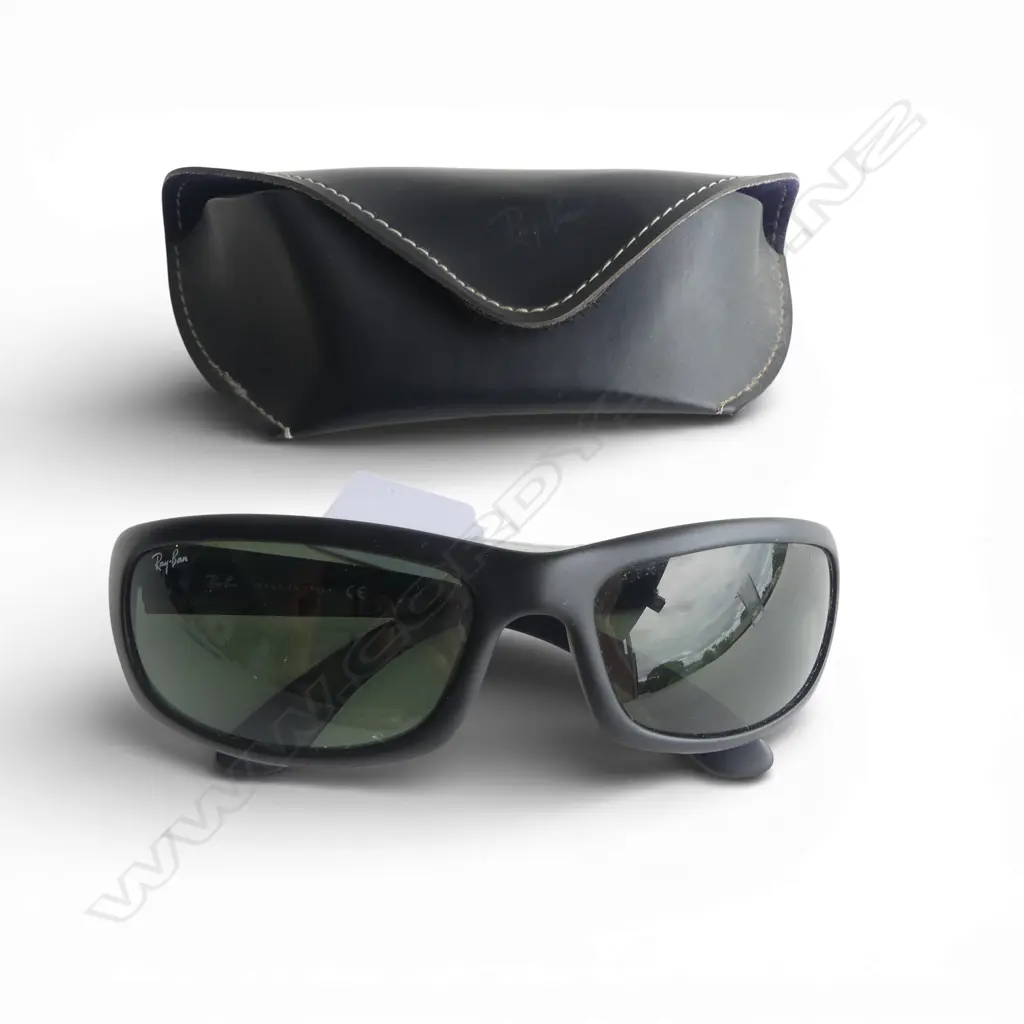 PR VINTAGE RAY BAN SUNGLASSES RB4026, IN CASE Image 1++